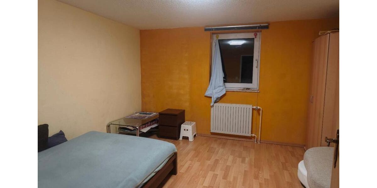 Erdgeschoßwohnung Wolfsburg Ehmen - 7 Zimmer, 200 m&sup2;, 1.150&euro; | Angebot:26154415