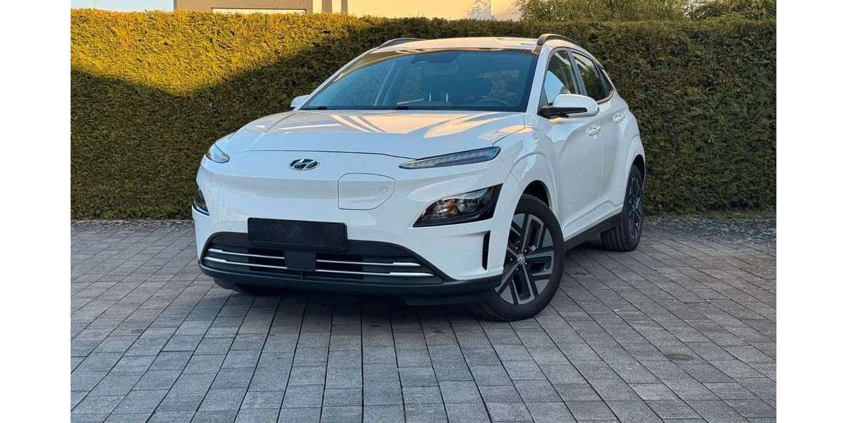 Hyundai KONA 23.000 km 18.200 &euro; Bad Lippspringe 33175