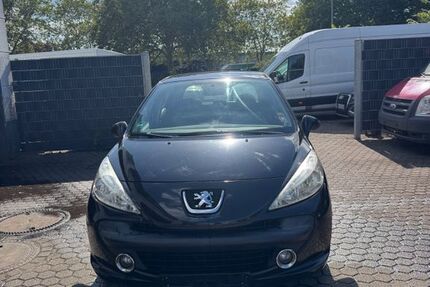 Peugeot 207 172.354 km 1.895 &euro; Köln 50739