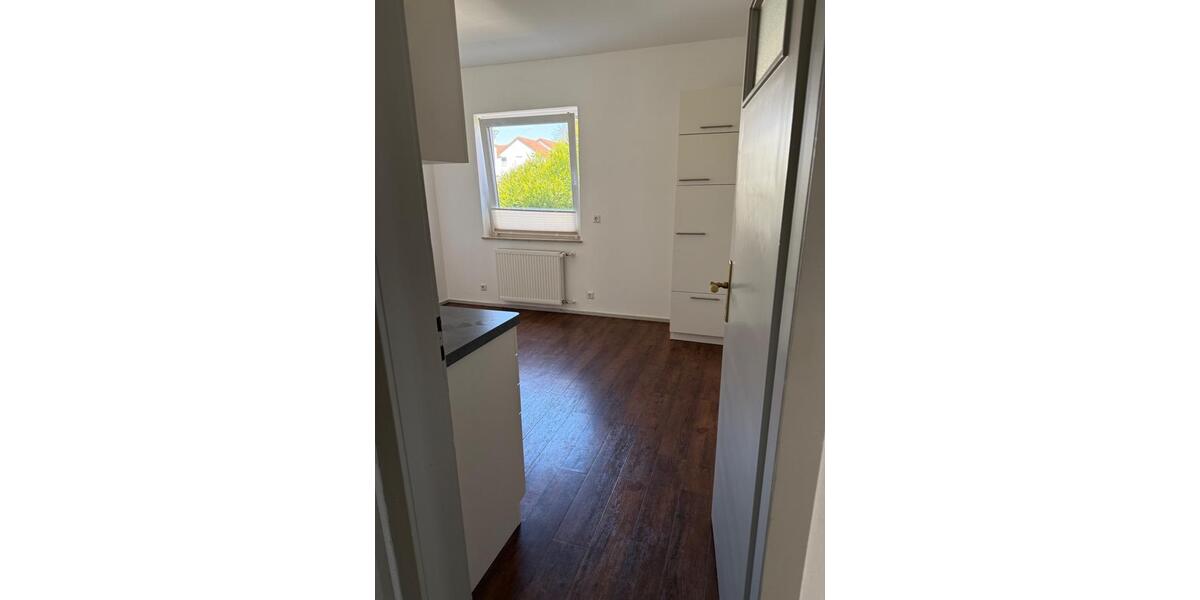 Etagenwohnung Bad Wildungen - 3 Zimmer, 100 m&sup2;, 750&euro; | Angebot:26393182