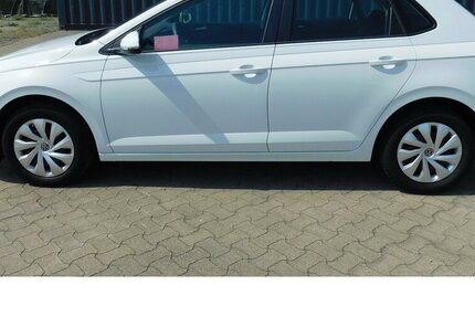 VW Polo 1.0 Life MPI BMT 4Trg Klima Radio LED 32.200 km 13.990 &euro; Vordorf 38533