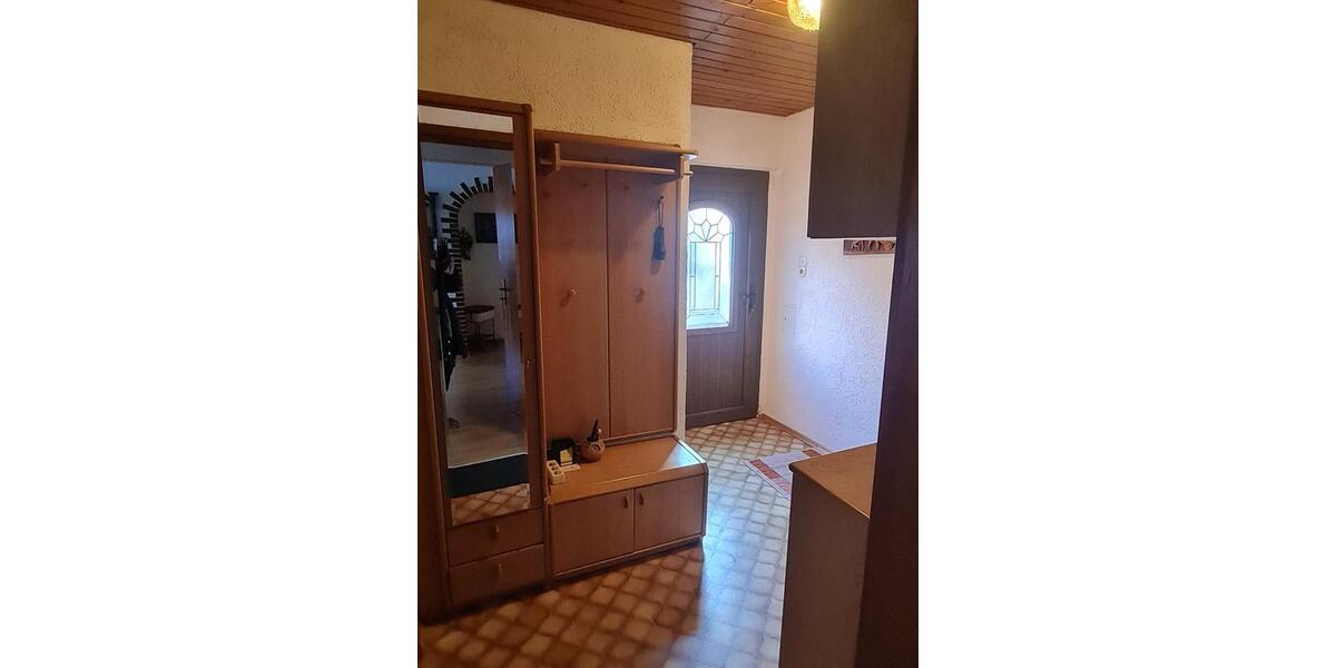 Doppelhaushälfte Marktredwitz - 4 Zimmer, 98 m&sup2;, 160.000&euro; | Angebot:22082738