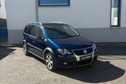 VW Touran 198.000 km 5.900 &euro; Ehringshausen 35630