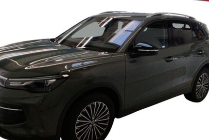 VW Tiguan 8.321 km 37.970 &euro; Mainburg 84048