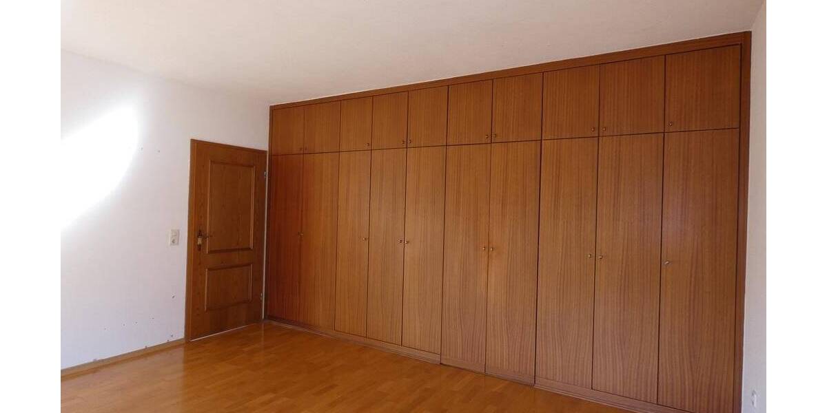 Mehrfamilienhaus, Wohnhaus Auerbach - 6 Zimmer, 200 m&sup2;, 350.000&euro; | Angebot:26017615