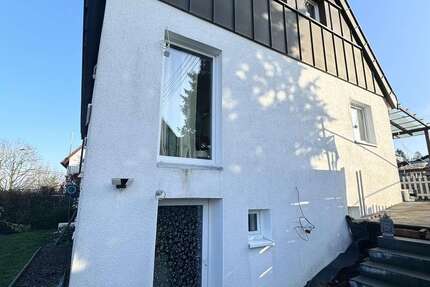 Haus Backnang - 4 Zimmer, 140 m&sup2;, 2.050&euro; | Angebot:27031991