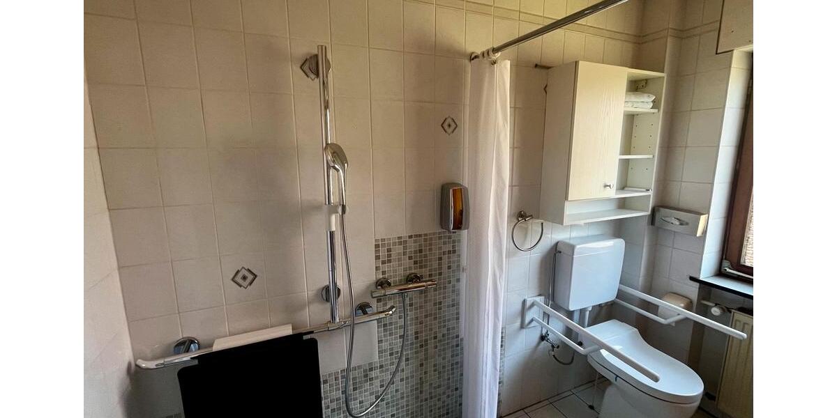 Einfamilienhaus Kirkel - 9 Zimmer, 170 m&sup2;, 250.000&euro; | Angebot:26806876