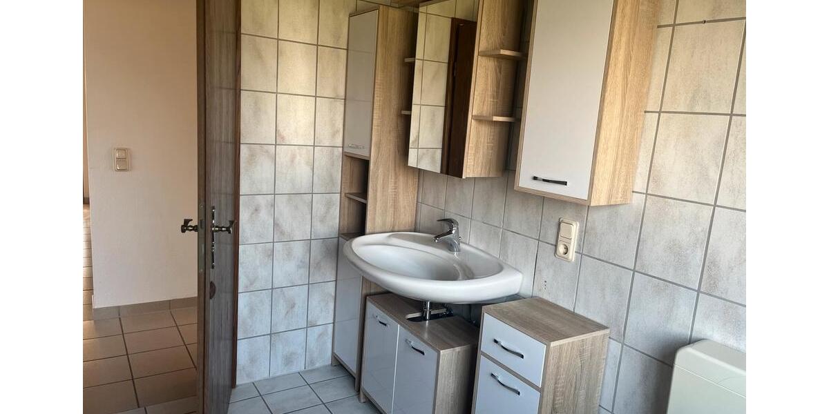 Erdgeschoßwohnung Tholey - 4 Zimmer, 105 m&sup2;, 700&euro; | Angebot:25456598