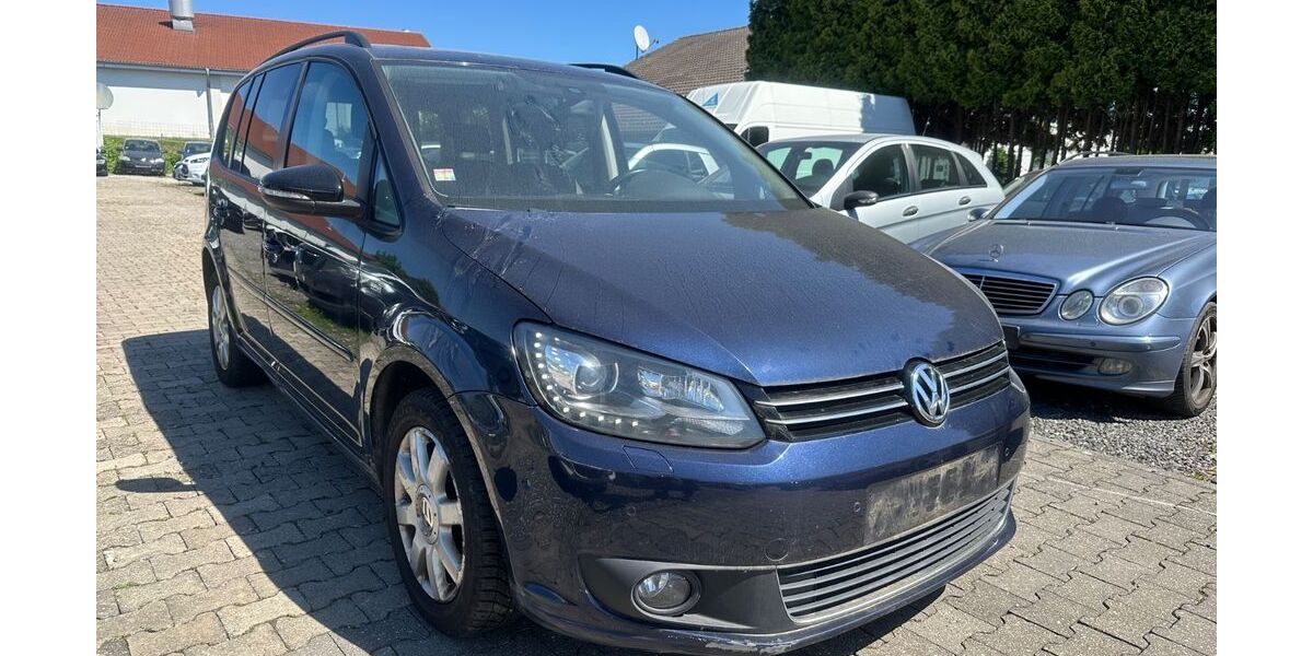 VW Touran 297.750 km 3.999 € Eschweiler 52249