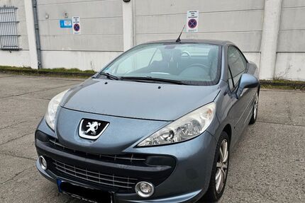 Peugeot 207 132.000 km 1.790 € Berlin 13158