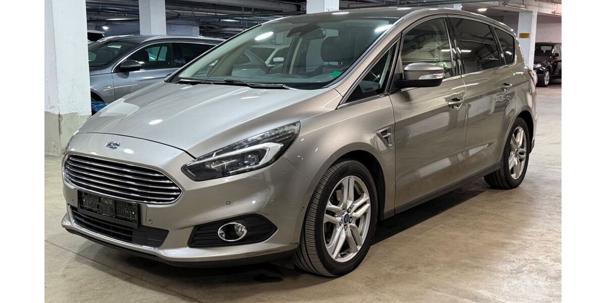 Ford S-Max 147.037 km 13.900 &euro; München 81677