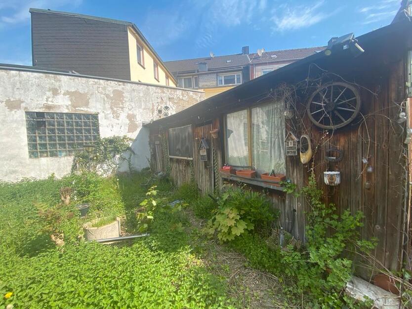 Haus in Duisburg Sanierungsbedürftig