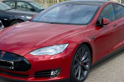 Tesla Model S 104.000 km 34.000 &euro; Aichwald 73773