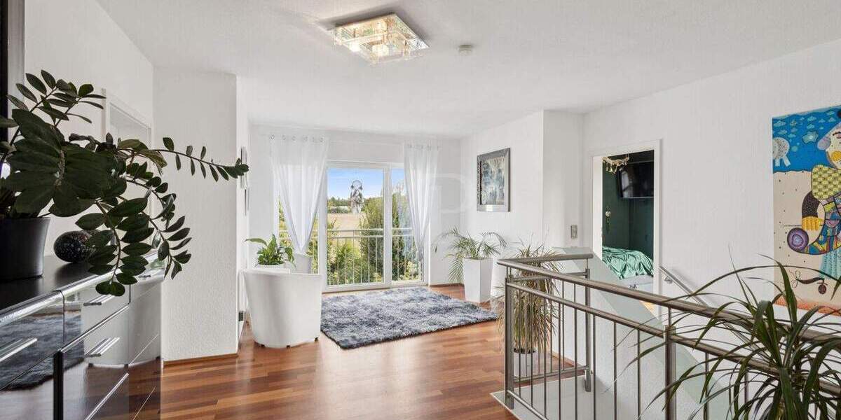 Repräsentatives, lichtverwöhntes Einfamilienhaus in Feldrandlage! 5 zimmer