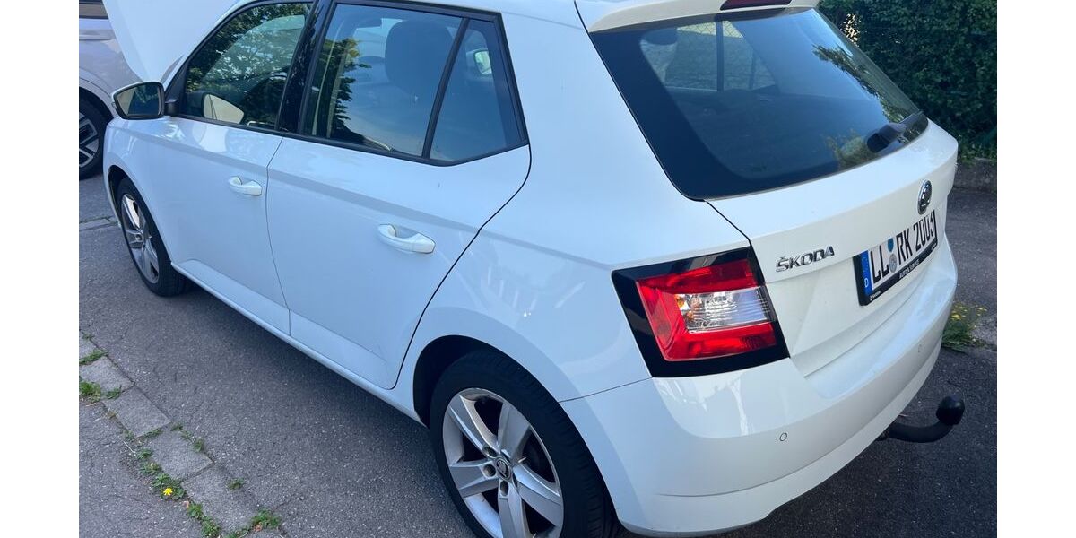Skoda Fabia 118.000 km 7.249 &euro; Kaufering 86916