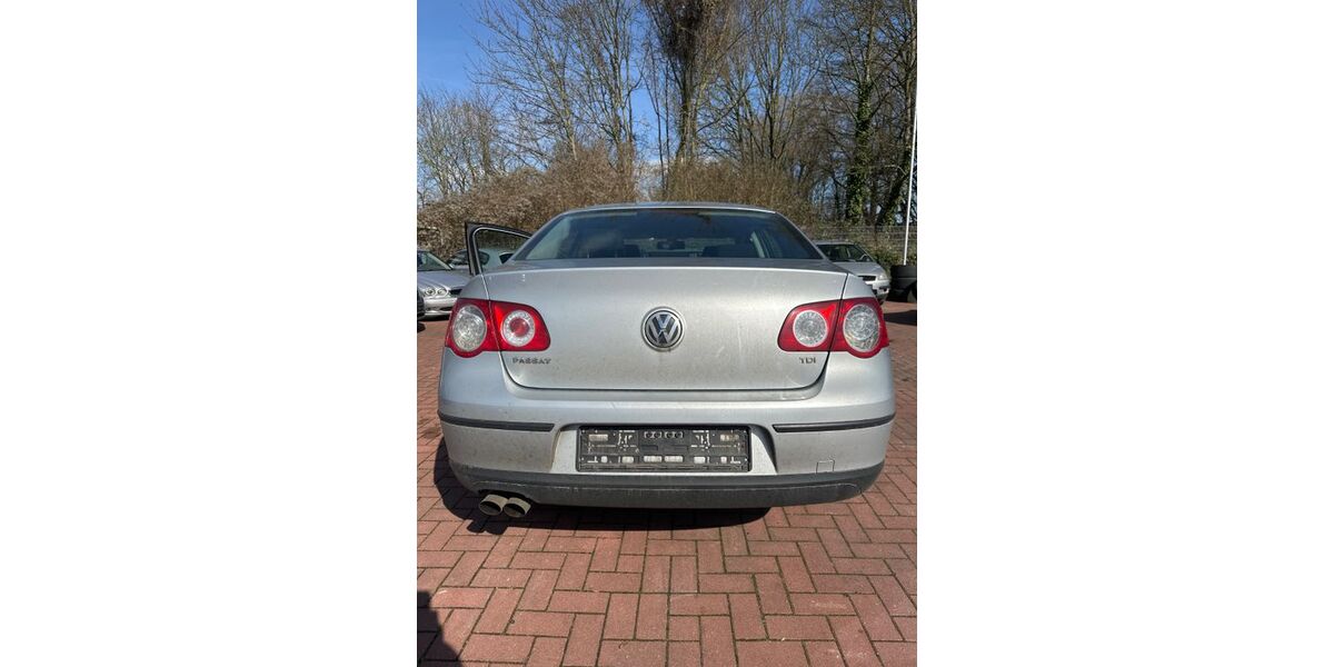 VW Passat 368.000 km 1.900 &euro; Lübeck 23560