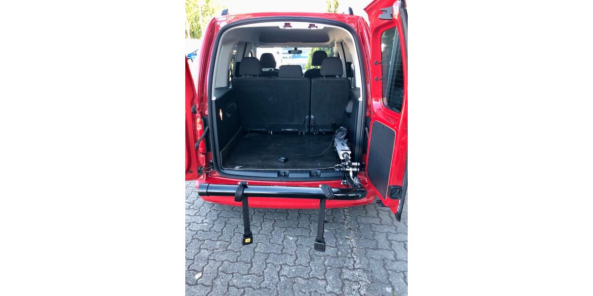 VW Caddy 59.000 km 18.900 &euro; Ötigheim 76470