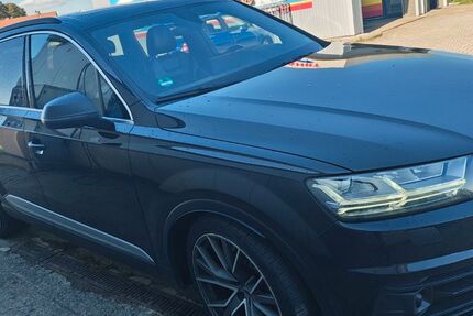 Audi Q7 237.000 km 25.500 € Vohenstrauß 92648