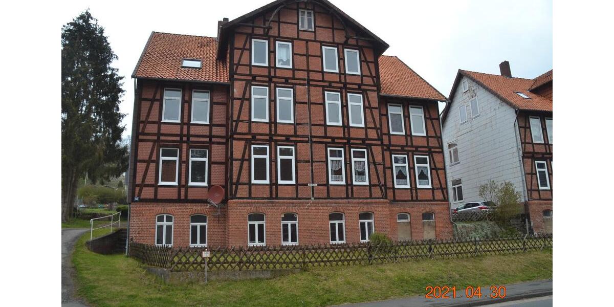 Dachgeschoßwohnung Delligsen - 5 Zimmer, 135 m&sup2;, 650&euro; | Angebot:26059378