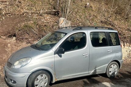 Toyota Yaris 194.000 km 750 &euro; Mainleus 95336