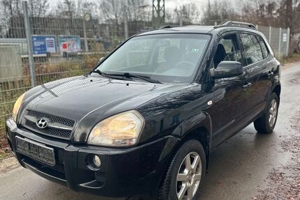 Hyundai TUCSON 104.241 km 1.890 &euro; München 81929