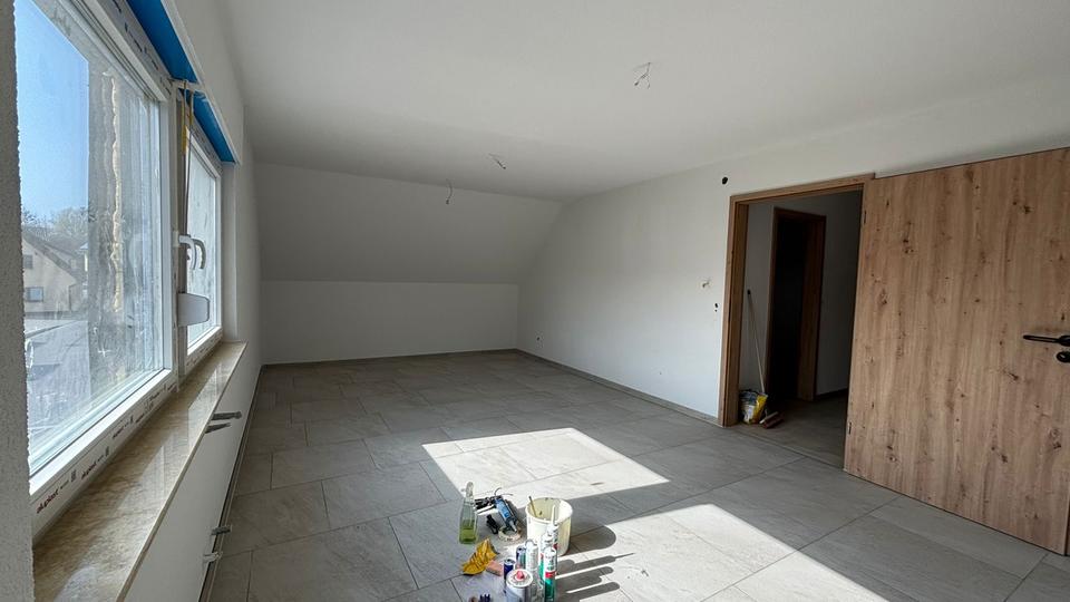 Dachgeschoßwohnung Ilshofen - 3.5 Zimmer, 66 m&sup2;, 950&euro; | Angebot:25376686