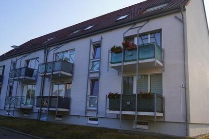 Charmante 2-Zi.-Wohnung mit EBK und 2 Balkonen in Gerwisch (KRB 823) 2 zimmer