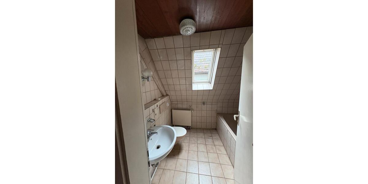 Einfamilienhaus Calw - 4 Zimmer, 126 m&sup2;, 100.000&euro; | Angebot:26958642