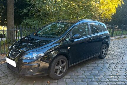 Seat Altea 197.000 km 2.299 &euro; Berlin 12045