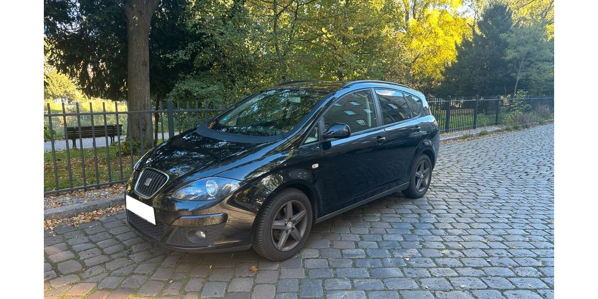 Seat Altea 197.000 km 2.299 &euro; Berlin 12045