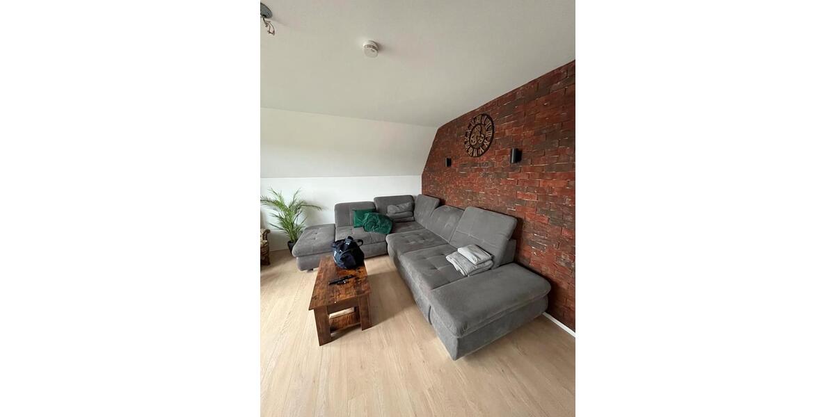 Dachgeschoßwohnung Oldenburg Eversten - 3.5 Zimmer, 80 m&sup2;, 1.100&euro; | Angebot:26415933
