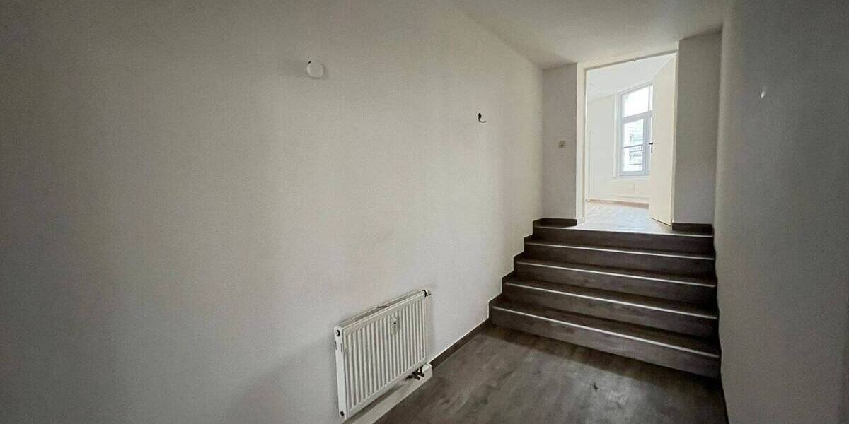 Zimmer Chemnitz Zentrum - 5 Zimmer, 110 m&sup2;, 790&euro; | Angebot:26345323