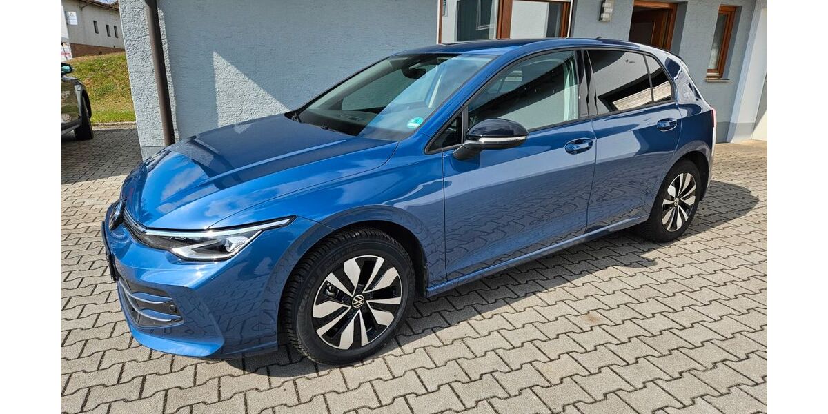 VW Golf 13.697 km 25.950 &euro; Bad Kötzting 93444