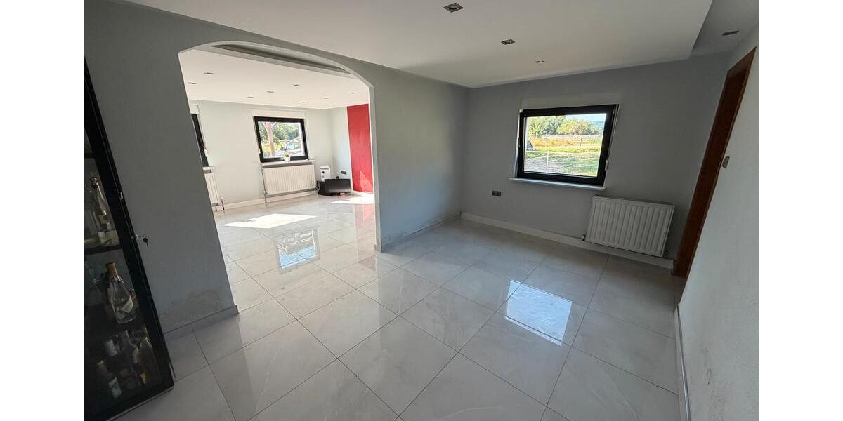 Einfamilienhaus Blieskastel - 6 Zimmer, 90 m&sup2;, 129.000&euro; | Angebot:27285445