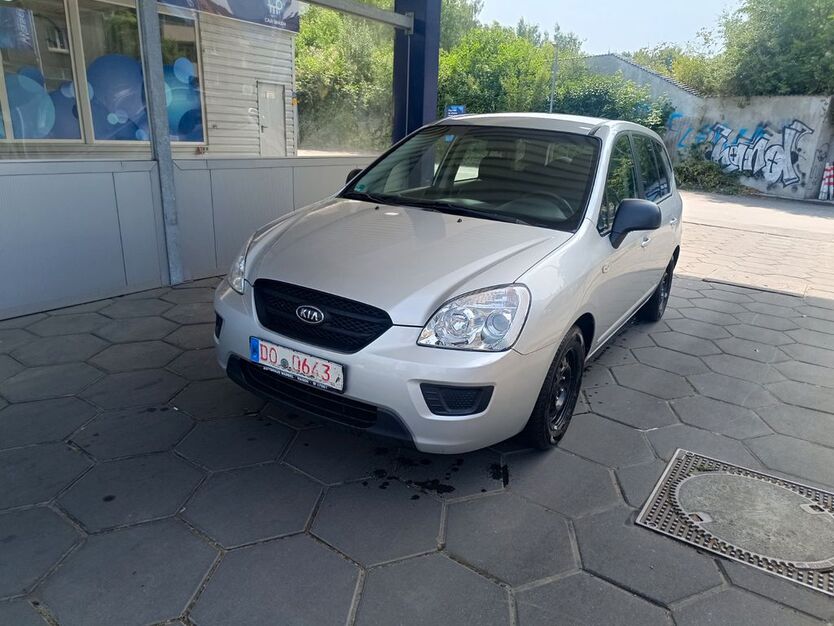 Kia Carens 100.000 km 3.999 € Dortmund 44147