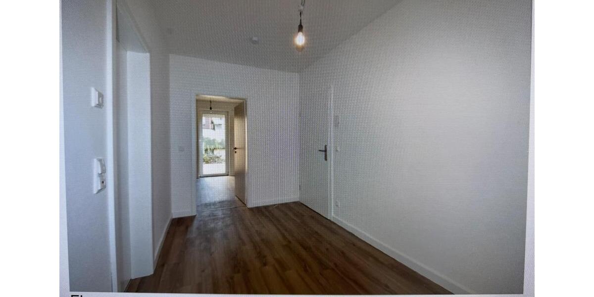 Erdgeschoßwohnung Rastede - 2 Zimmer, 83 m&sup2;, 950&euro; | Angebot:25431033