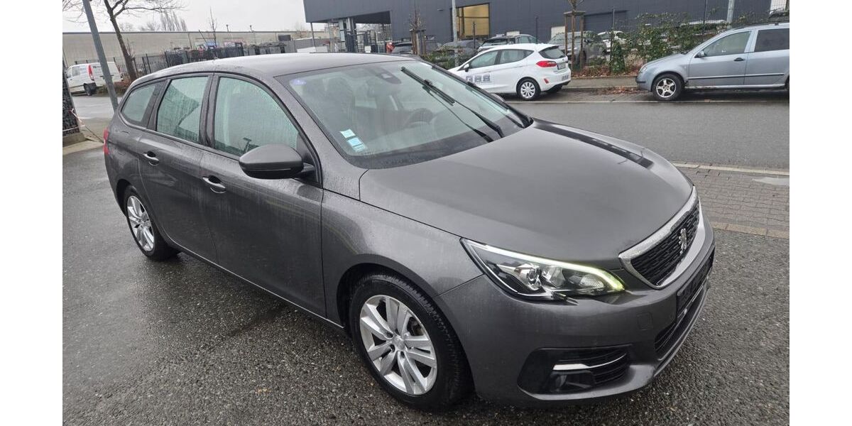 Peugeot 308 50.400 km 9.590 &euro; Gelsenkirchen 45884
