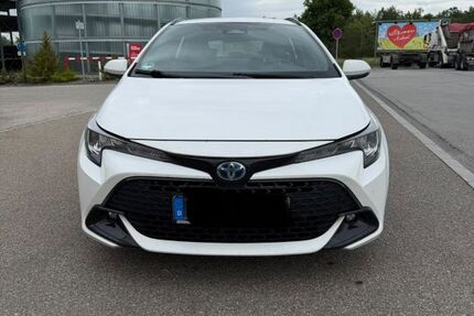 Toyota Corolla 123.384 km 21.000 &euro; München 81248