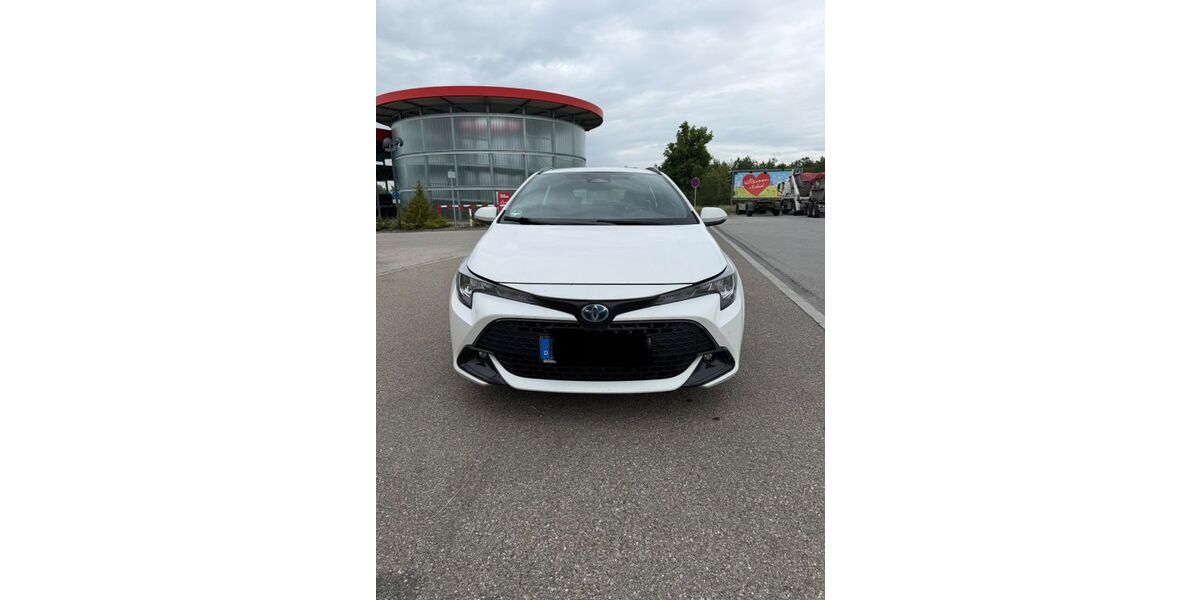 Toyota Corolla 123.384 km 21.000 &euro; München 81248