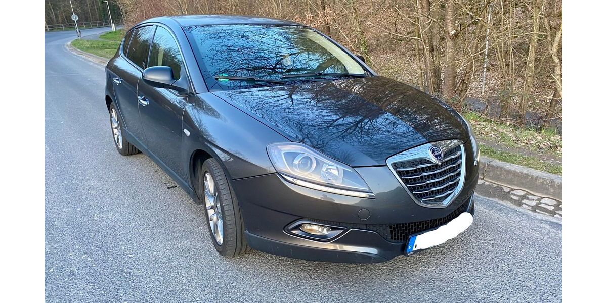 Lancia Delta 295.400 km 3.450 &euro; Gemünden 97737