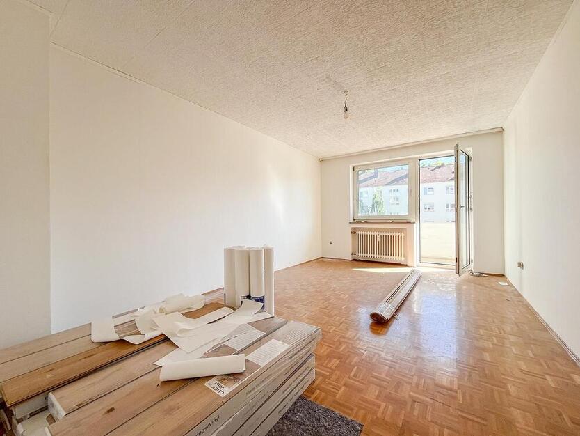 Leerstehend! Renovierungsbedürftige Wohnung mit Balkon in Nürnberger Nordstadt 2 zimmer