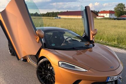 McLaren GT 12.046 km 137.900 &euro; München 81925