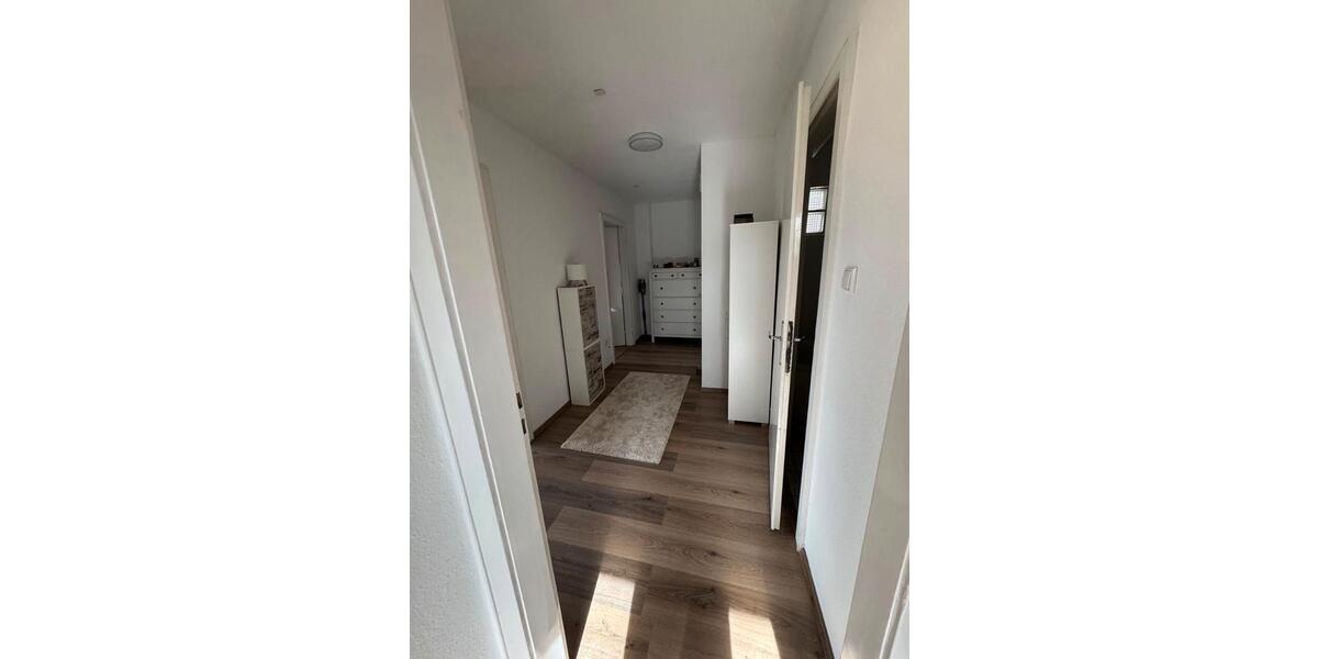 Dachgeschoßwohnung Wunstorf - 2 Zimmer, 70 m&sup2;, 600&euro; | Angebot:26398879