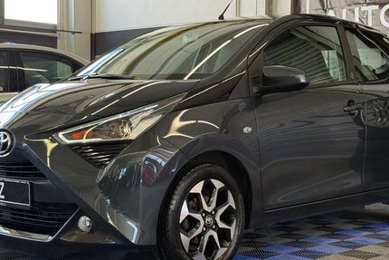 Toyota Aygo (X) 36.700 km 11.890 &euro; Mutlangen 73557