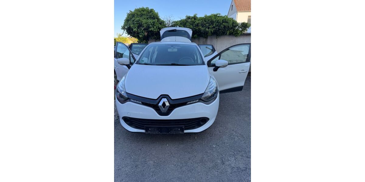 Renault Clio 150.000 km 5.100 &euro; Sankt Sebastian 56220