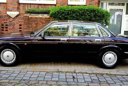 Jaguar Daimler 61.000 km 22.800 &euro; Hamburg, Freie und Hansestadt 20144