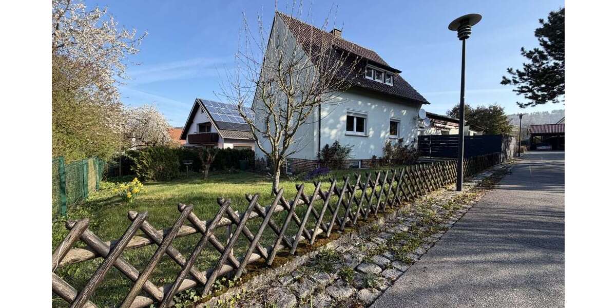 Etagenwohnung Rödental / Einberg Einberg - 5 Zimmer, 107 m&sup2;, 159.000&euro; | Angebot:26193637