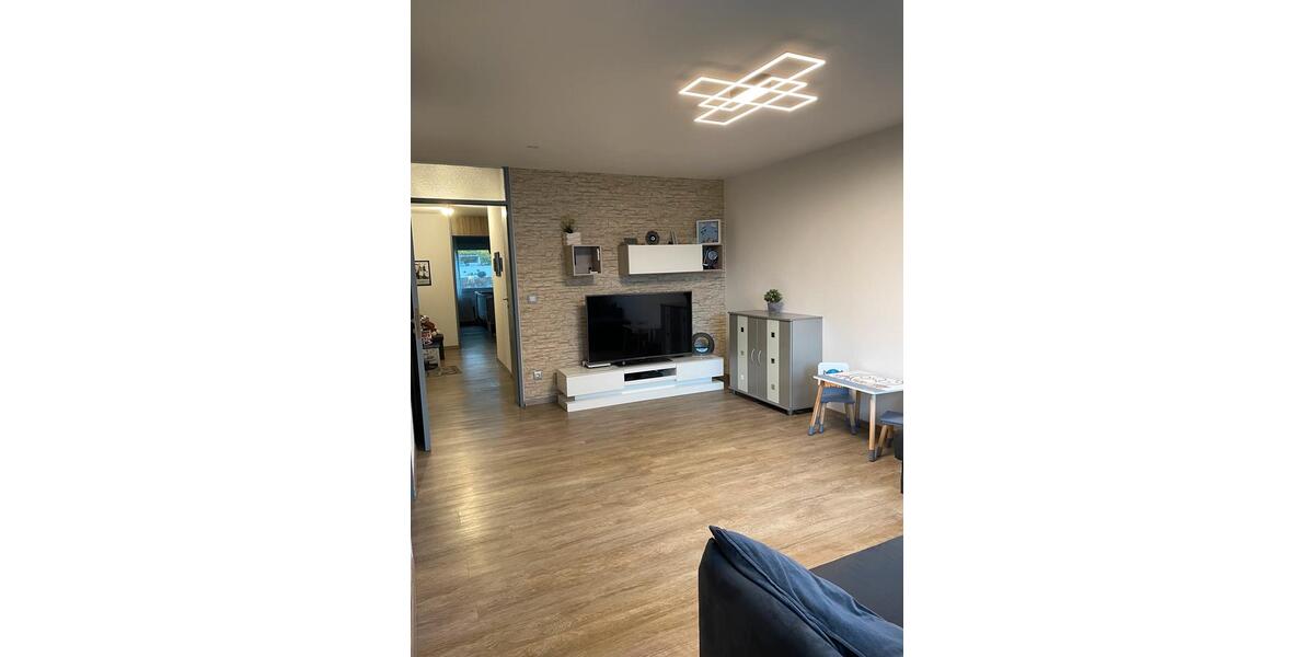 Modernisierte 3,5 Zimmer Wohnung mit Balkon und TGStellplatz 3.5 zimmer