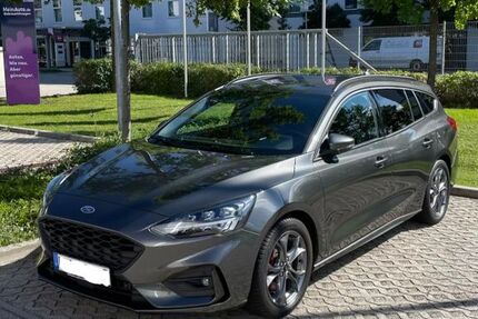 Ford Focus 53.000 km 18.600 &euro; München 81735