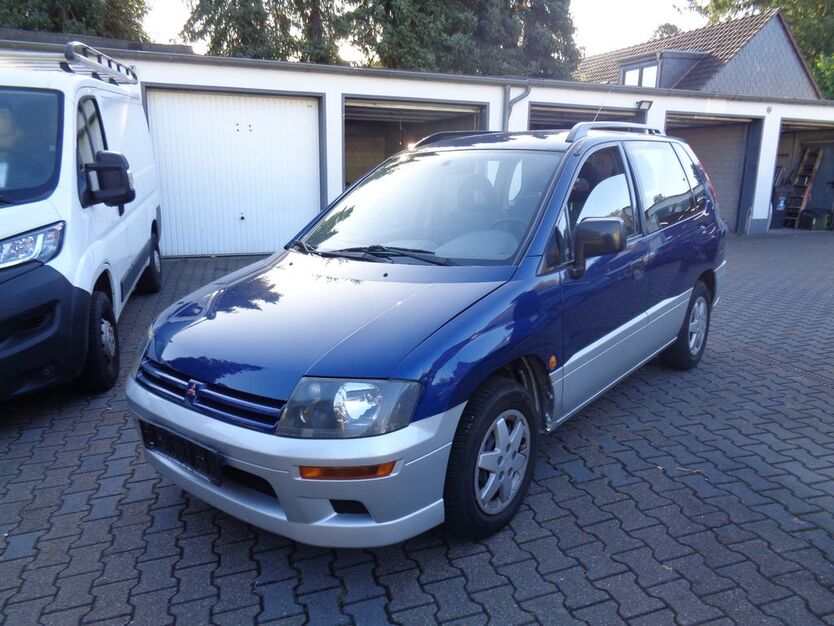 Mitsubishi Space Runner 196.000 km 1.450 € Mülheim 45481